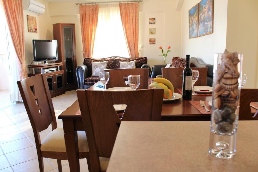 Helen'S Sounio Apartments Sounion Eksteriør billede